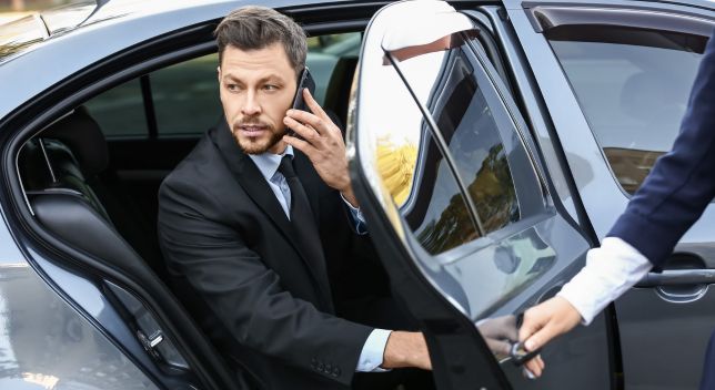 Premier Corporate Transfers Elevating Business Travel in Miami 1 1