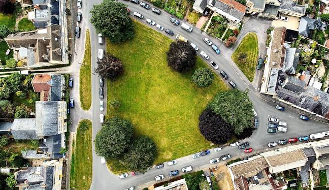 Airport Transfer in Calne