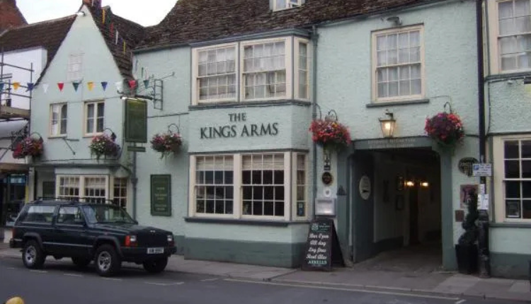 Malmesbury airport transfer