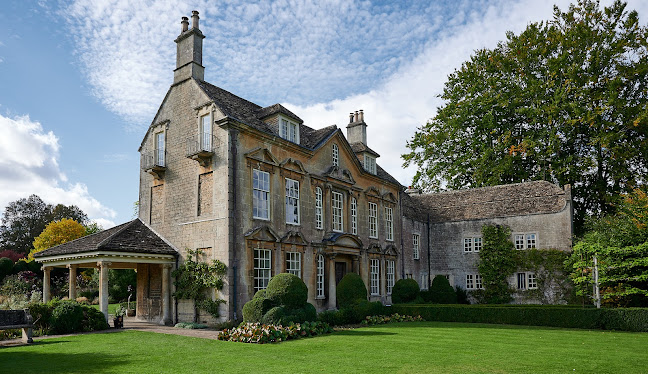 Executive airport transfer in Melksham